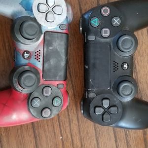 SONY PS4 CONTROLLERS **SOLD AS IS**